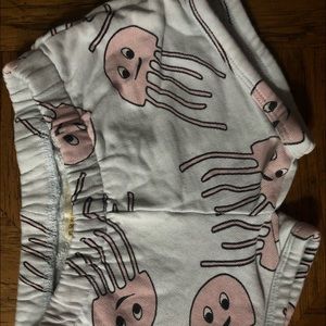 Hugo loves tiki jellyfish shorts